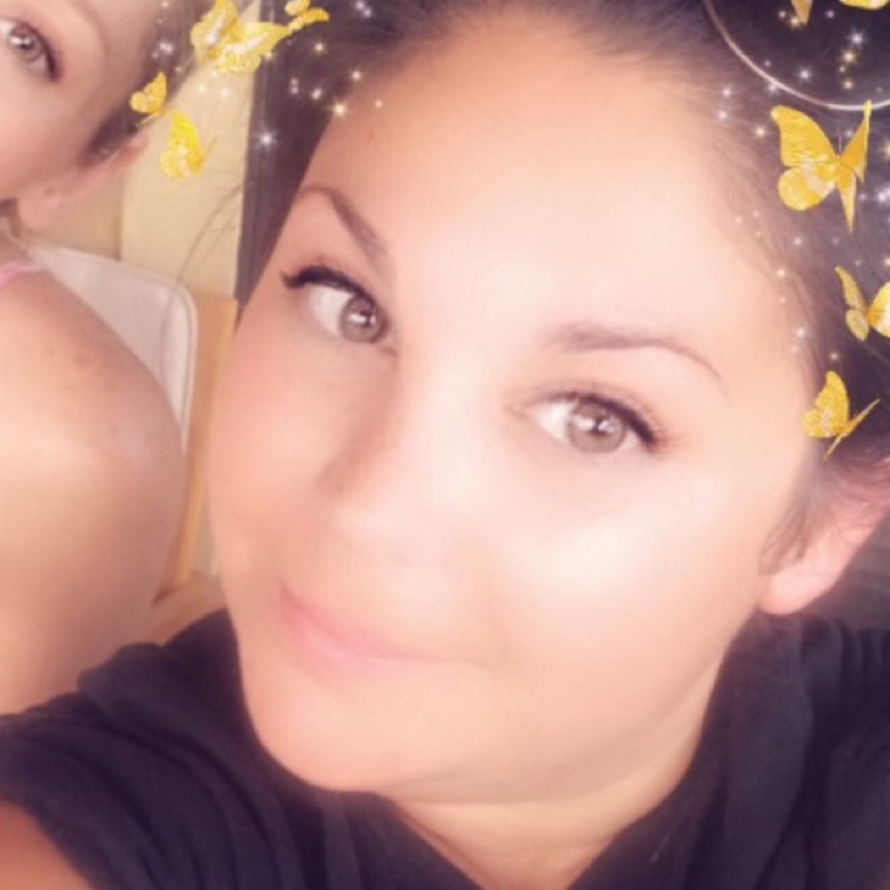 Meet your Posher, Gina